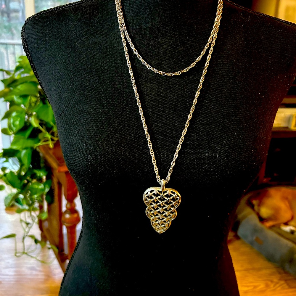 Crown Trifari Necklace Beehive Pendant Exquisite
